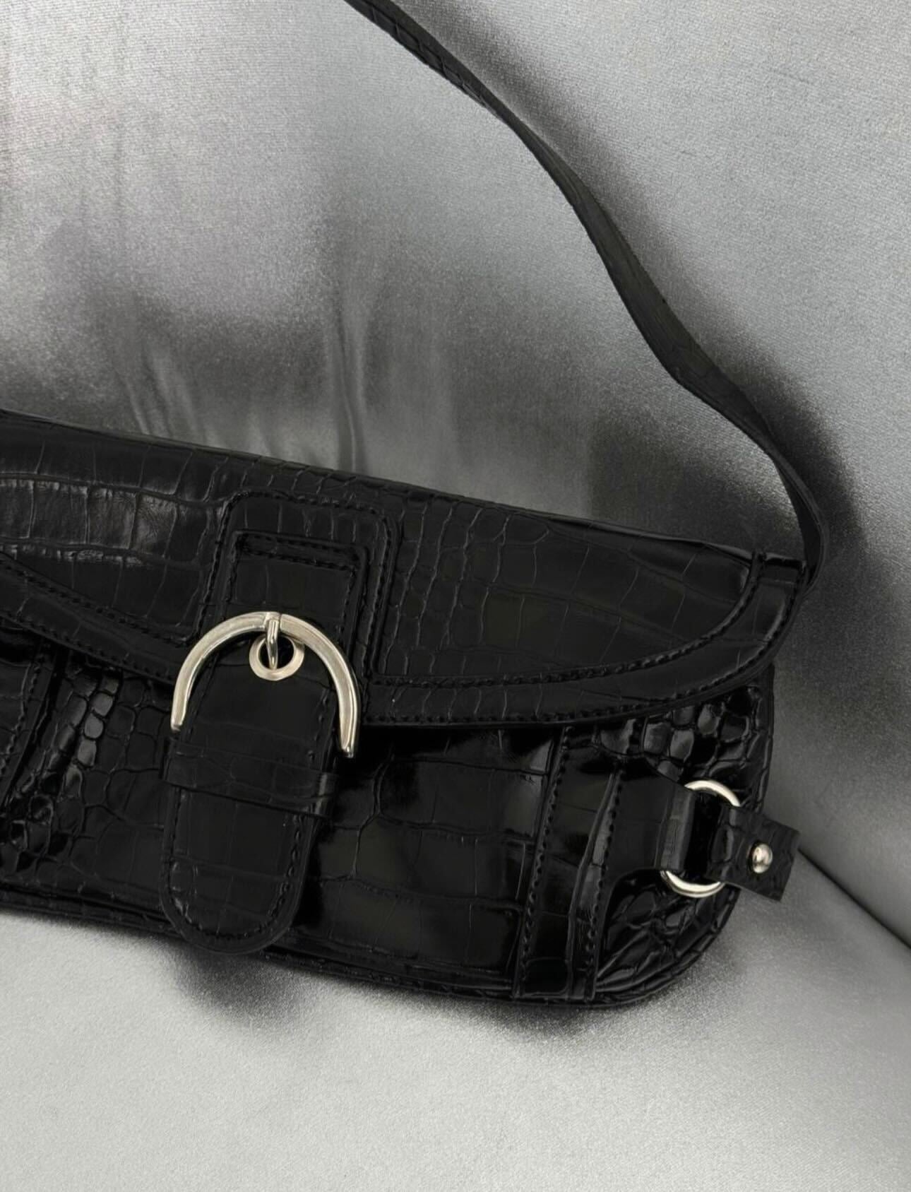 Hollywood Belt Detail Shoulder Bag Black - Lanas Coast